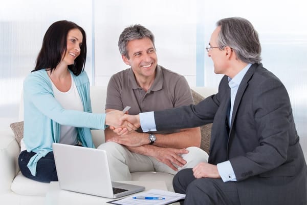 SELL YOUR BUSINESS TO A FRIEND: PROS & CONS FOR CANADIANS